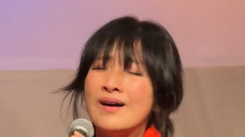 Breaking: Marronnier Singer Kim Jung-eun Divorces Husband of 22 Years, Keeps Custody of Son cover