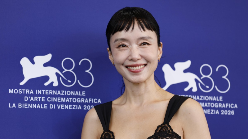 Jeon Do Yeon Tipped as First Korean Best Actress Oscar Nominee for 'A Possible Love' cover