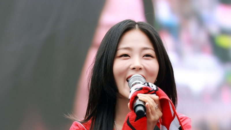 Kim Min-seok Apologizes for Interrupting HYNN's Performance at Sunchang Festival After Backlash cover
