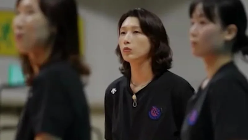 Kim Yeon-koung Spots Standout Player at Tryouts in 'Rookie Director Kim Yeon-koung 2' Season Premiere cover