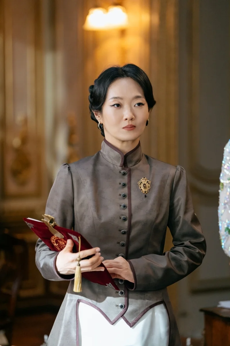 Lee Bong-ryeon Reunites with Shin Min-a After Five Years as Navier's Loyal Head Maid in 'The Remarried Empress' cover