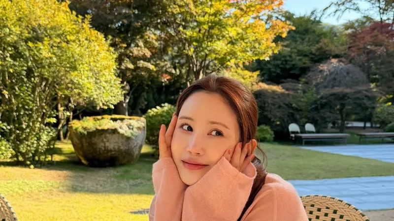 Lee Da-hae Radiates Elegance on Healing Maternity Trip Ahead of First Child's Arrival cover
