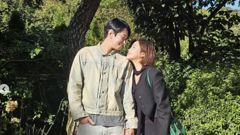 Lee Kyu-han Opens New Instagram to Dedicate First-Ever Post to Fiancee Solbi After April 2027 Wedding Announcement cover