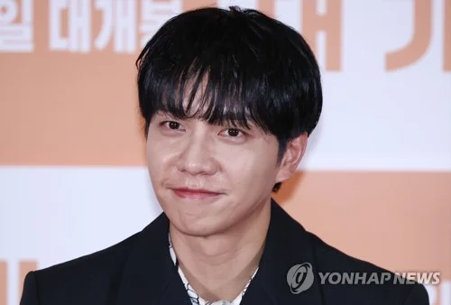 Lee Seung-gi and Hook Entertainment End Four-Year Settlement Dispute as Both Withdraw Appeals cover