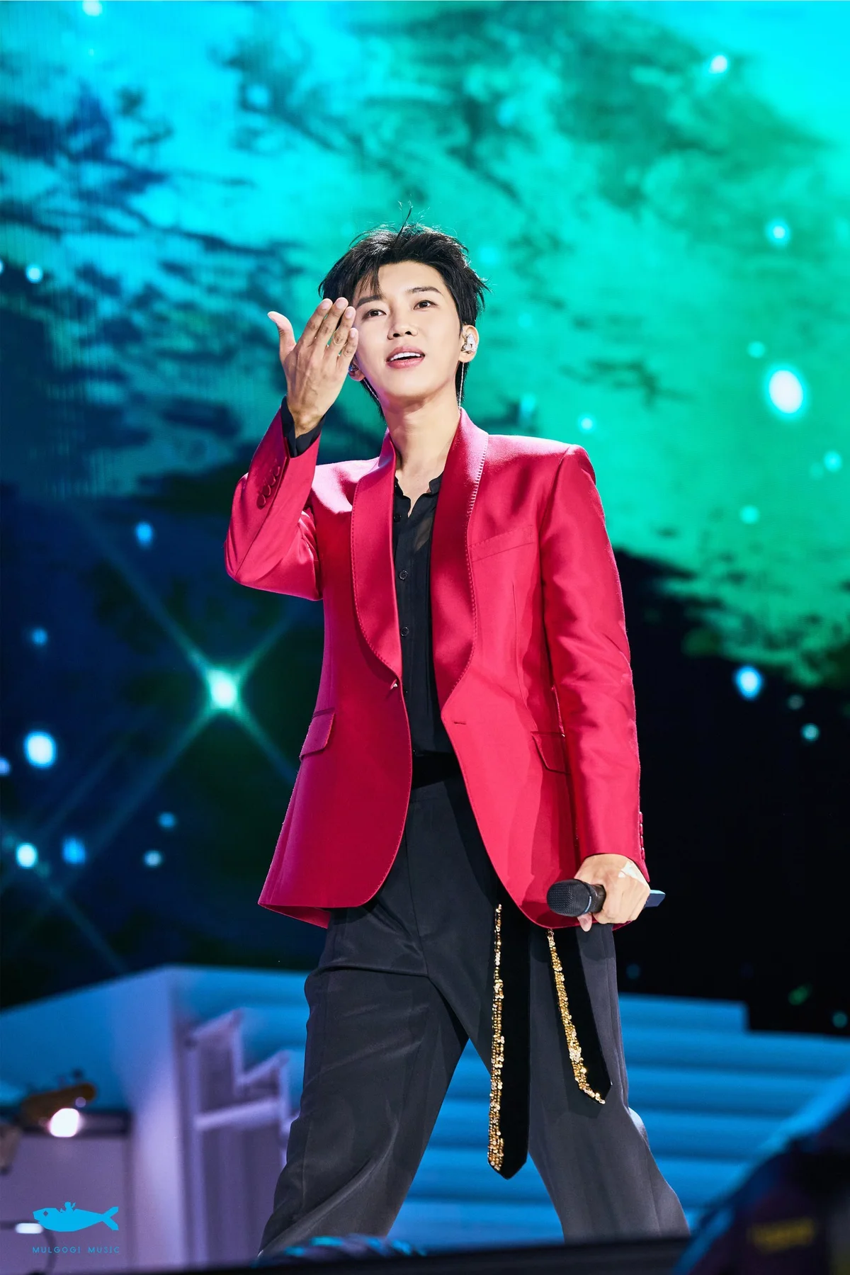 Lim Young-woong Surpasses 14.8 Billion Melon Streams with 6.44 Million Plays in One Day cover