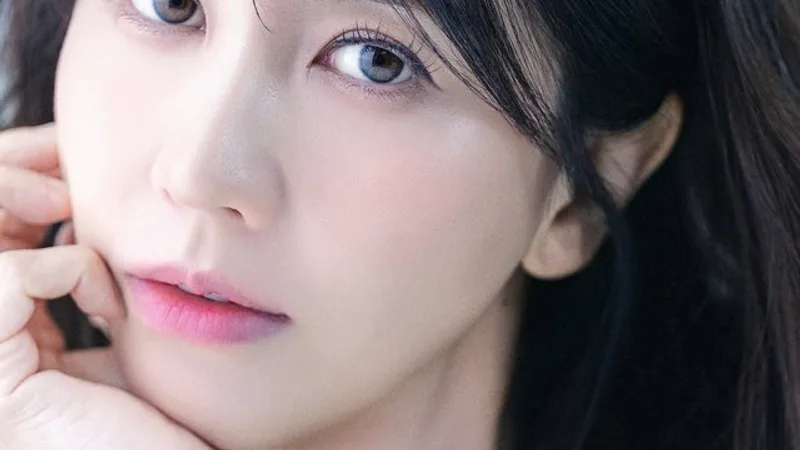 Shin Jang-mi Announces New Digital Single 'Hahoe – Where Longing Stays' for October 17 Release cover